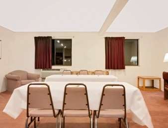 Super 8 By Wyndham Long Prairie Facilidades foto