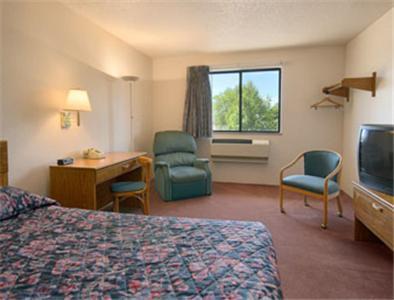 Super 8 By Wyndham Long Prairie Quarto foto